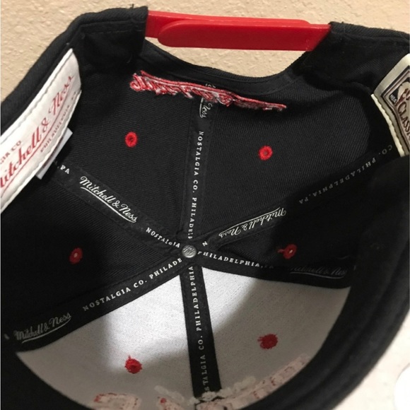 Chicago Bulls Snapback Mitchell & Ness Hardwood Classics Hap NBA Black Wool Cap - Picture 8 of 10